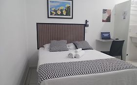 Loft7 Garagem Wifi próximo Aparecida e indústrias